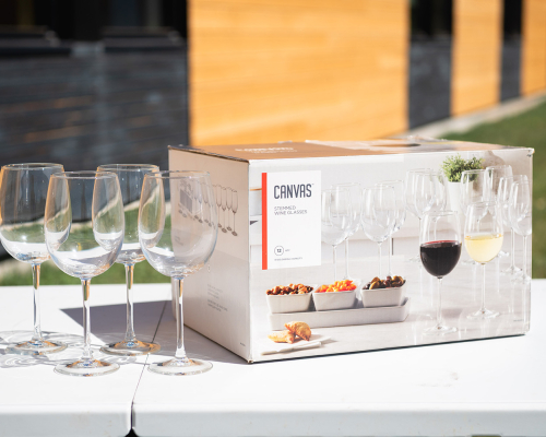 Caisse de verres à vin (1 disponible)